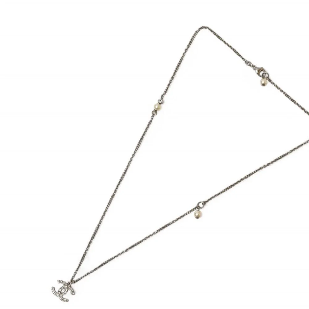 CHANEL silver pearl